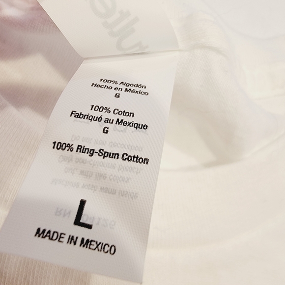 Motley Crue The Stadium Tour 2022 Official Merch Graphic Tee Size Large NEW! - Picture 5 of 8